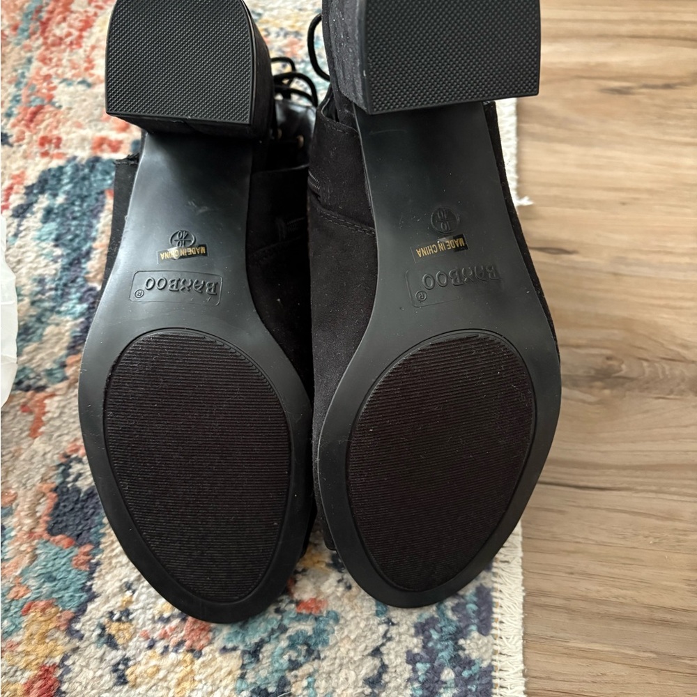 Black Peep-Toe Block Heel Ankle Sandals - Picture 3 of 6